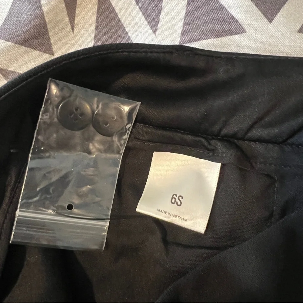 Express Supersoft Twill Stretch Black Low Rise Bootcut Pants NWT Size 6 Short - Picture 10 of 15